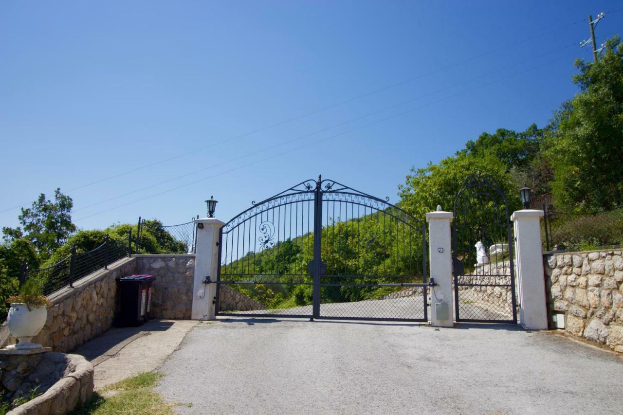 Apartman Nicole Mošćenička Draga Kültér fotó